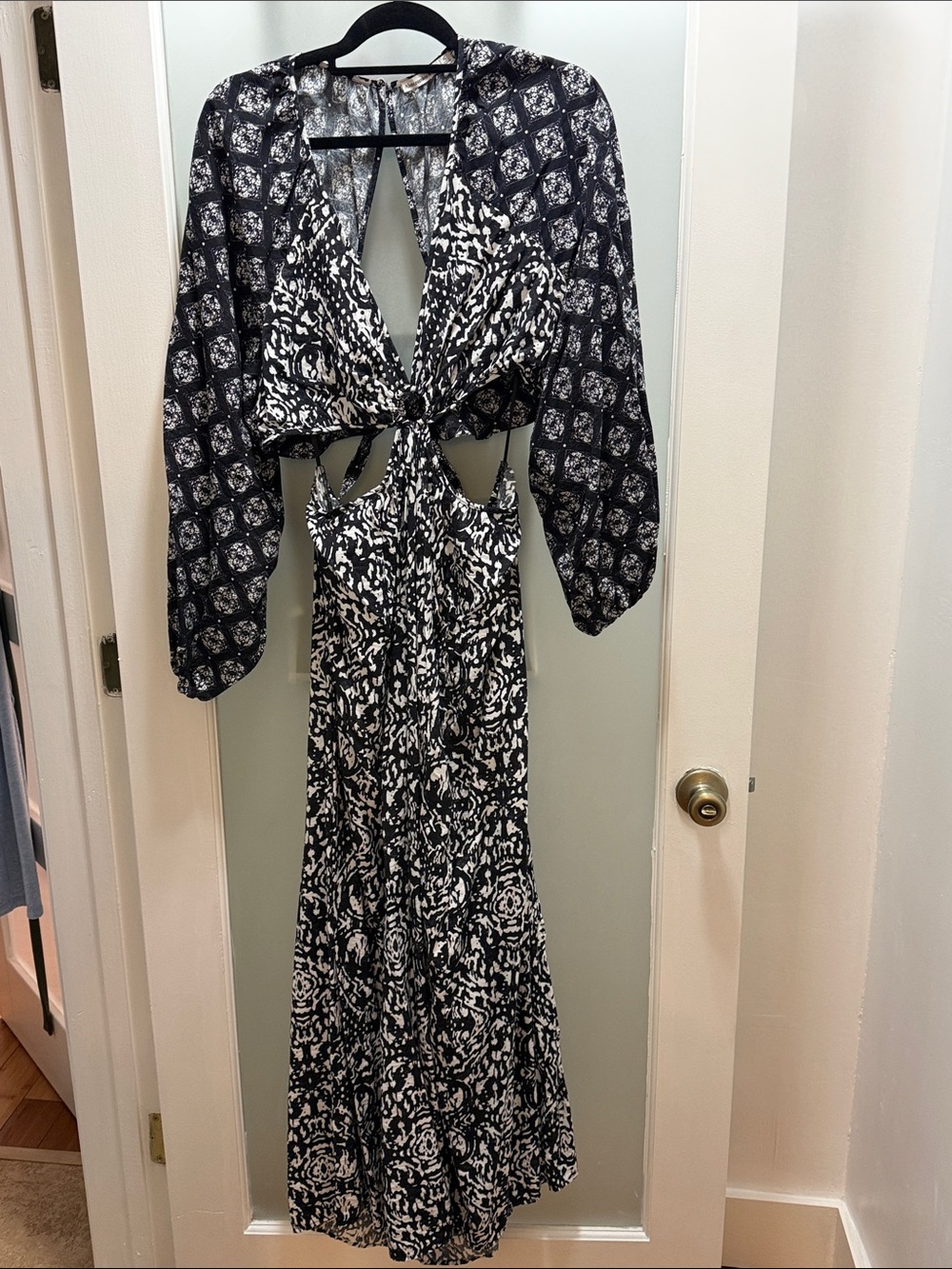 Abercrombie & Fitch Black and White Cutout Maxi Dress